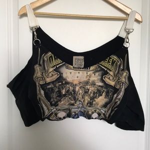 Vintage shoulder cut-out crop top
